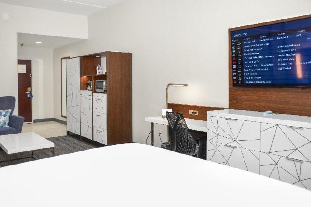 Holiday Inn Express Fayetteville