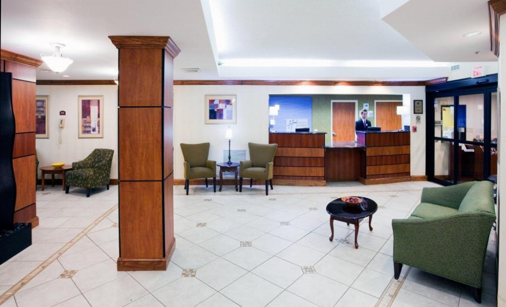 Holiday Inn Express Fayetteville Image 40