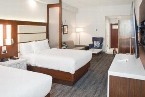 Holiday Inn Express Fayetteville image 48